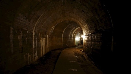 Aparecen fotografías del oro escondido en el legendario tren nazi en Polonia, ¿son reales?