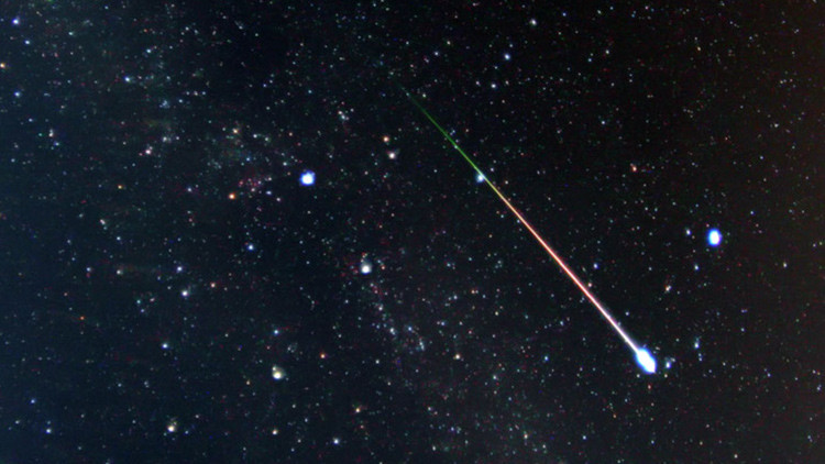 Video: un triple resplandor gigante ilumina el cielo de Siberia