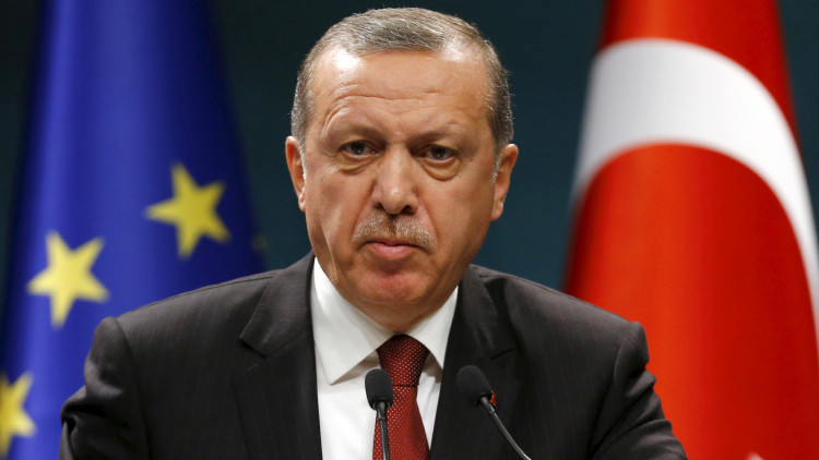 Experto: "Erdogan es una marioneta en manos ajenas"