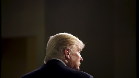 Donald Trump: "Los franceses necesitan más armas de fuego"