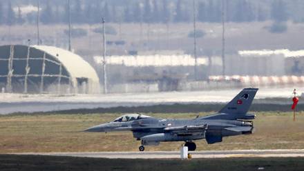 Seis cazas de la Fuerza Aérea turca violan el espacio aéreo griego ...