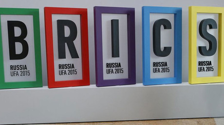 La división del mundo financiero: el grupo dólar vs el grupo de los BRICS