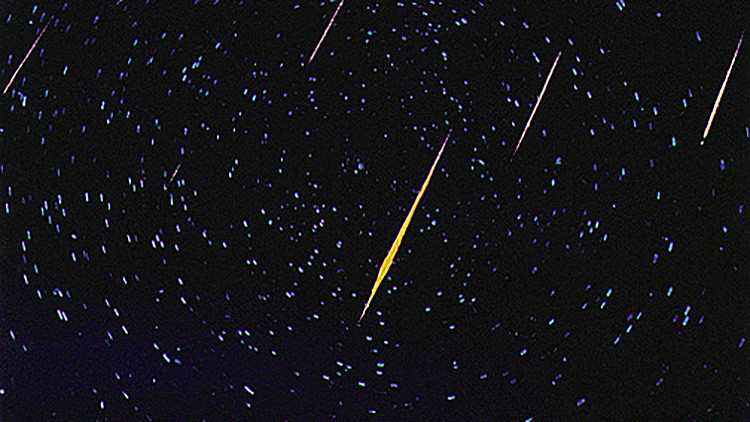 Video: ¿Existe un cometa cuya trayectoria directa se dirige hacia la Tierra?