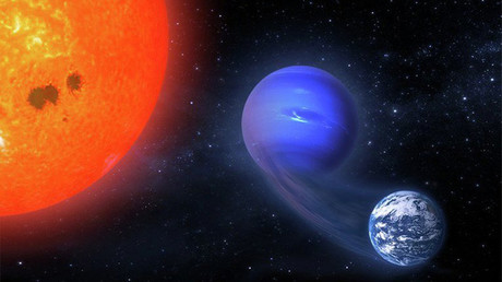 Hallan una megatierra que quiebra las reglas astronómicas