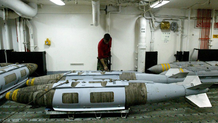 EE.UU. arma a Turquía con 'bombas inteligentes' (video)