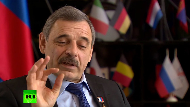 Un astronauta de EE.UU. rompe la regla de no hablar sobre política para apoyar a Rusia