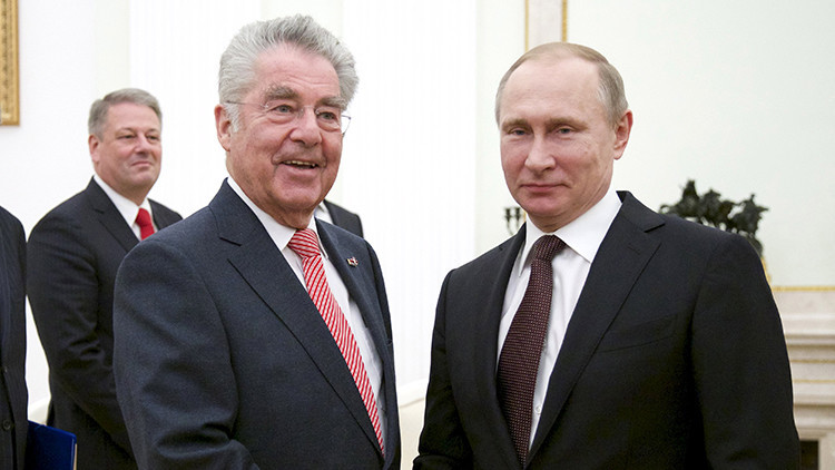 El presidente de Austria tacha el derribo del Su-24 por Turquía de "inesperado e incomprensible"