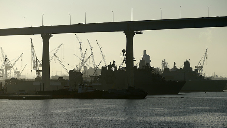 Declaran una amenaza de bomba en una base naval en EE.UU.