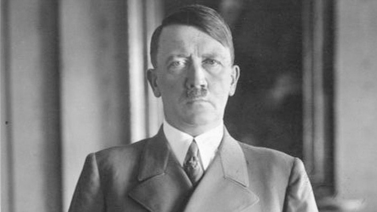 Izan una bandera nazi en una ciudad sueca por el cumpleaños de Hitler