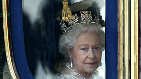 Los 'extraños' derechos exclusivos de Isabel II