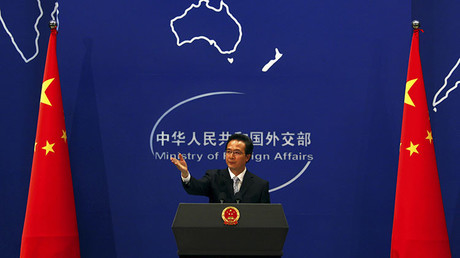 China a EE.UU.: "Un solo país no puede dictar las reglas del comercio mundial"