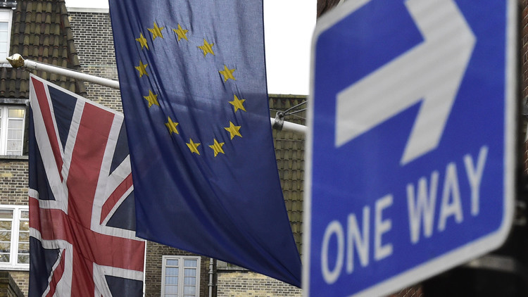 "Se trata de ser parte de un coloso de la ciencia": premio nobel desmiente 5 mitos sobre el Brexit