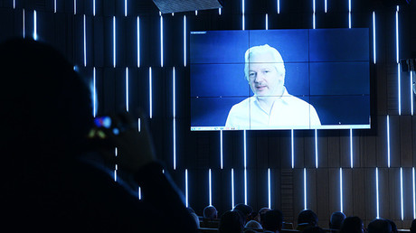 Assange: "Google tiene una enorme influencia en la campaña electoral de EE.UU."