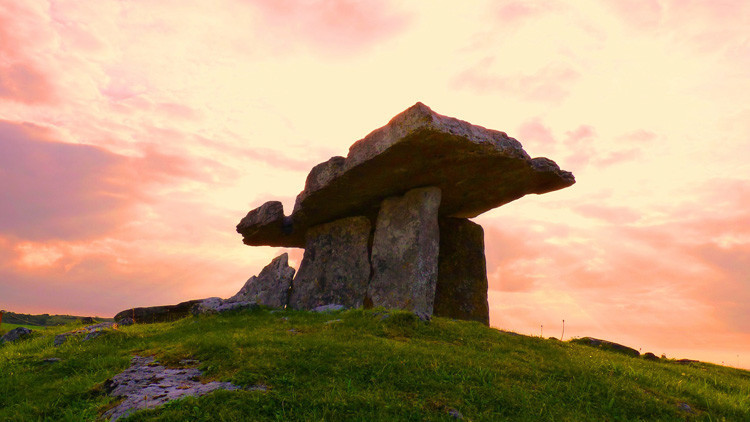 Tumbas prehistóricas: ¿Telescopios de 6.000 años de antigüedad?