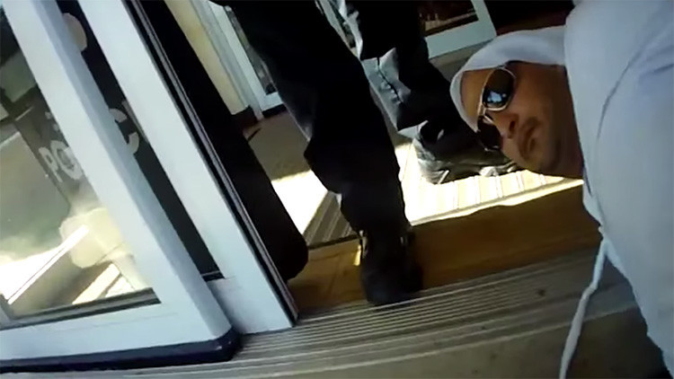 "Fueron brutales": Detienen a un emiratí en EE.UU. tras confundirlo con un terrorista (VIDEO)