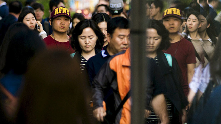 Funcionario de Corea del Sur: "El 99% de la población es como los perros y los cerdos"