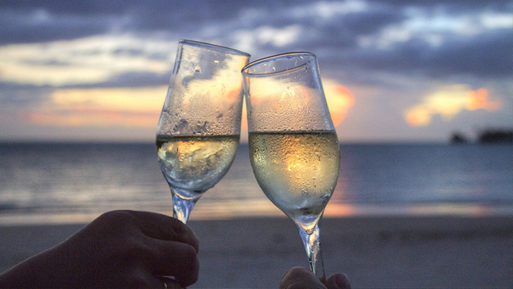 Revelan cómo el alcohol puede ser beneficioso para el matrimonio
