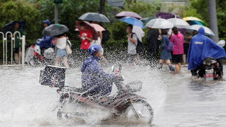 China: 13 muertos y numerosos heridos por las fuertes lluvias, y lo peor está por llegar (fotos)