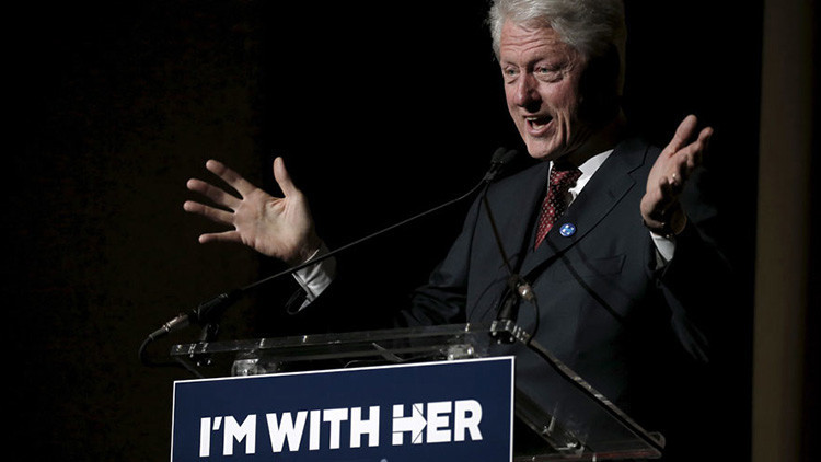 'Clinton violador': los partidarios de Trump lanzan una polémica camiseta