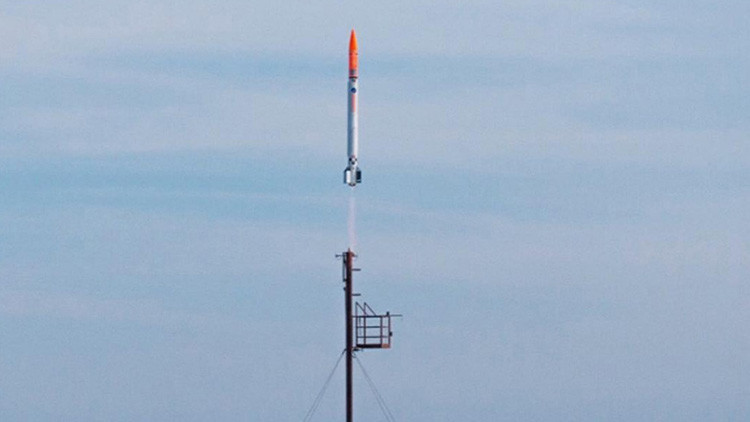 Un cohete espacial danés financiado por aficionados se estrella en el Báltico (Video)