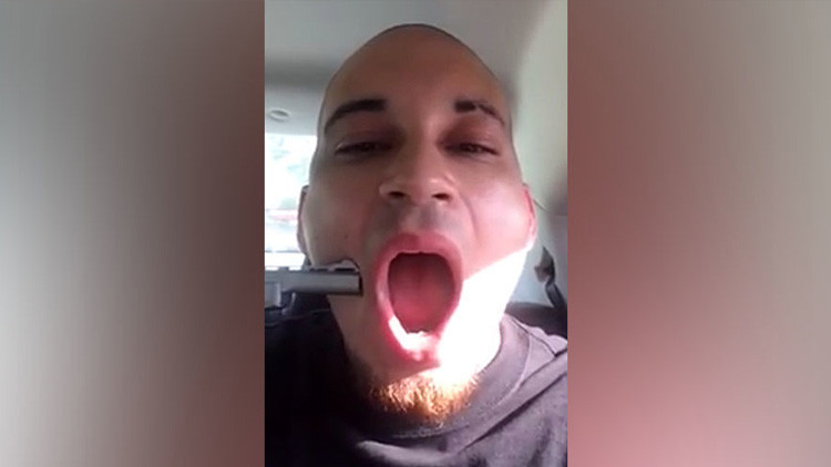 Video impactante: Un rapero se pega un tiro en la mejilla y lo publica en Facebook (18+)