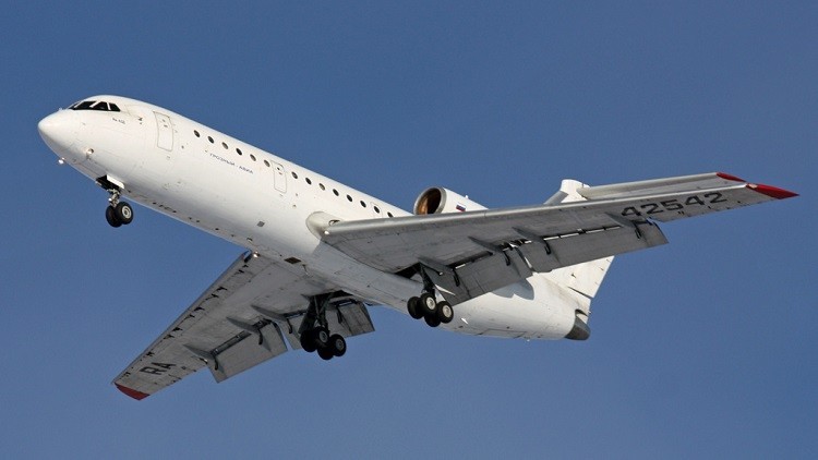 "Daba mucho miedo": Un avión de pasajeros realiza un aterrizaje extremo en Rusia (Videos)