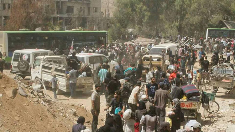 Evacuación de civiles y rebeldes en Daraya, una de las primeras ciudades en levantarse con Al Assad