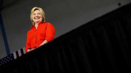 Coqueteando con el EI: Dos manchas en la biografía de Hillary Clinton que marcarán las elecciones