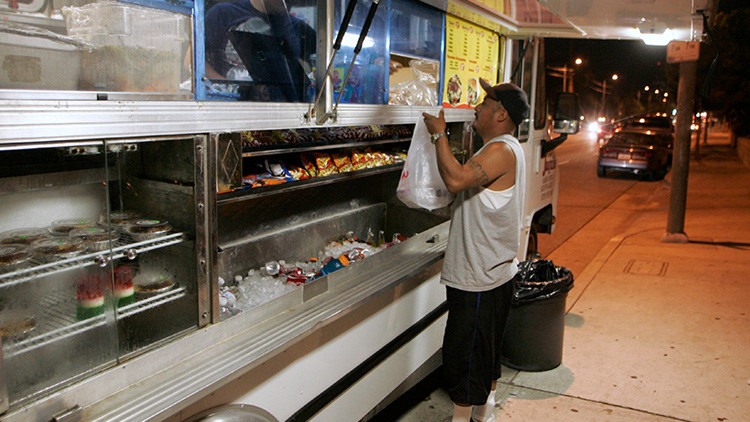 "Si Trump pierde las presidenciales, los latinos inundarán EE.UU. con camiones de tacos"