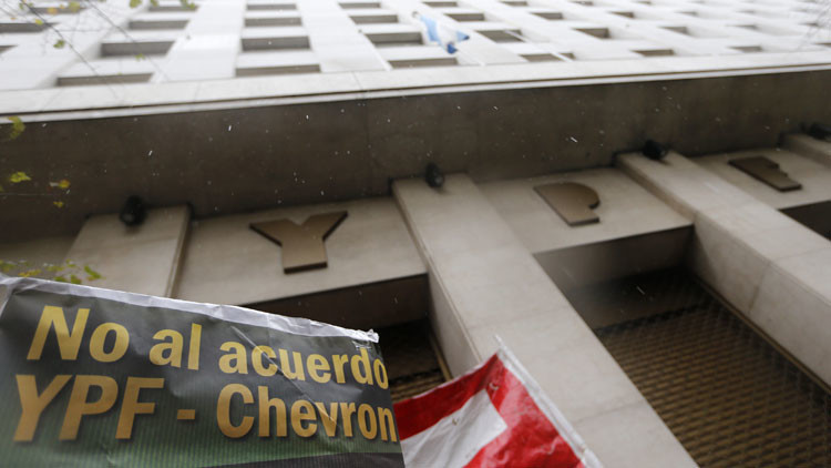 La Justicia argentina ordena a la petrolera estatal difundir su acuerdo con Chevron