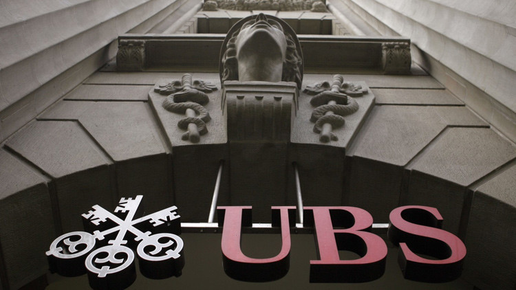 Francia pide a Suiza que identifique 45.000 cuentas del banco UBS