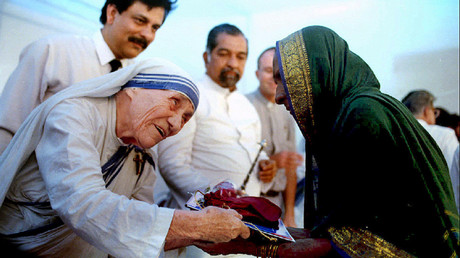 Canonizacion De La Madre Teresa Por Que Se Convierte En Santa La Madre De Los Pobres Rt