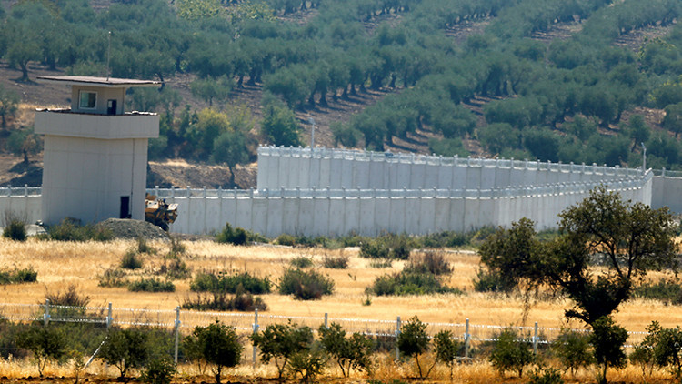 Más de 20 muertos tras una explosión en la frontera entre Siria y Turquía