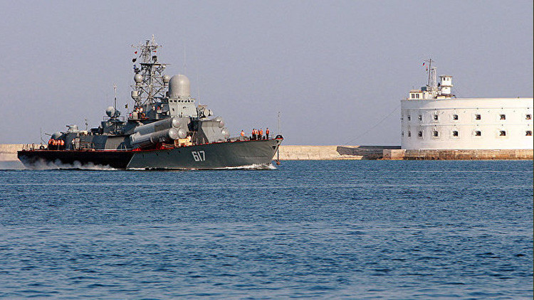 Rusia envía tres barcos lanzamisiles al Mediterráneo