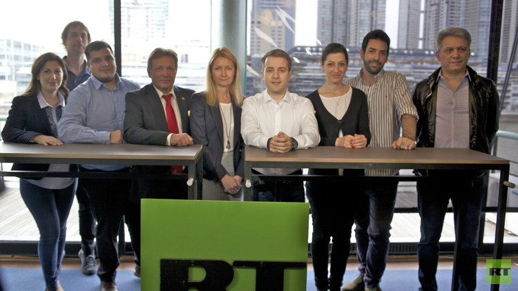El ministro de Comunicaciones ruso visita la oficina de RT en Buenos Aires