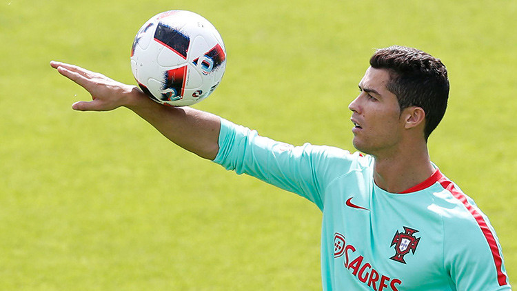 Cristiano Ronaldo confiesa quién ha sido su oponente más díficil