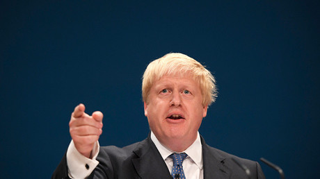 El ministro de Exteriores británico sugiere "volver a estudiar" una intervención militar en Siria