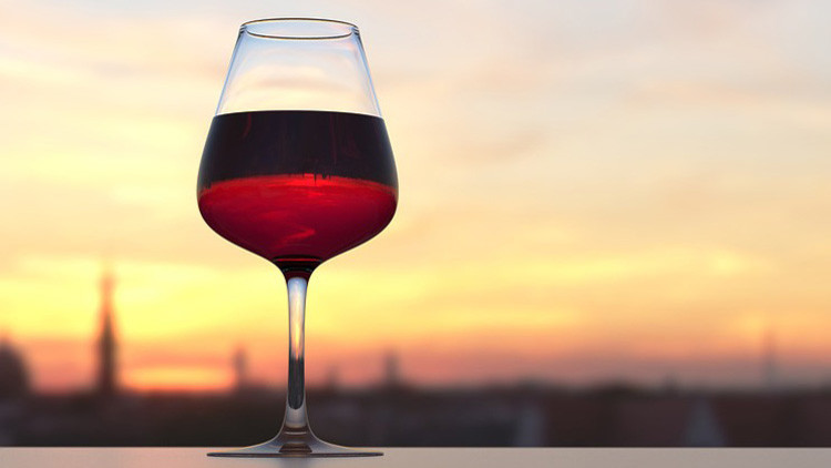 Esta es la razón por la que deberías tomar un vaso de vino antes de fumar