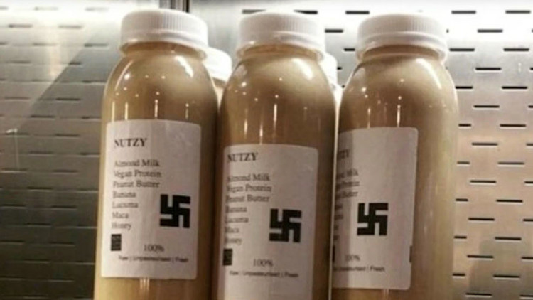 Un café de Londres vende batidos con esvásticas