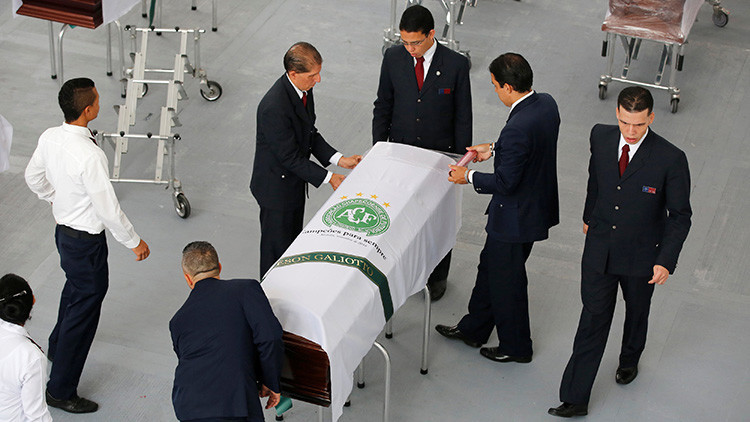 Un futbolista del Chapecoense sobre la tragedia aérea: "Mis amigos fueron asesinados"