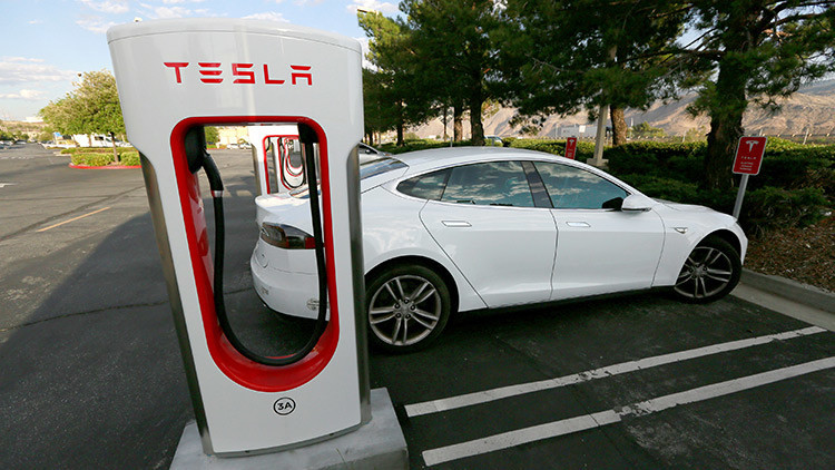 Madrid será la primera ciudad del mundo en acoger la flota de coches eléctricos de Uber