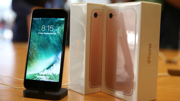Apple estudia reducir la producción de iPhone 7 en 2017