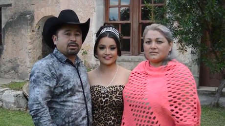 XV de Rubí: Lanza invitación al cumpleaños de su hija en Facebook y se apuntan un millón de personas