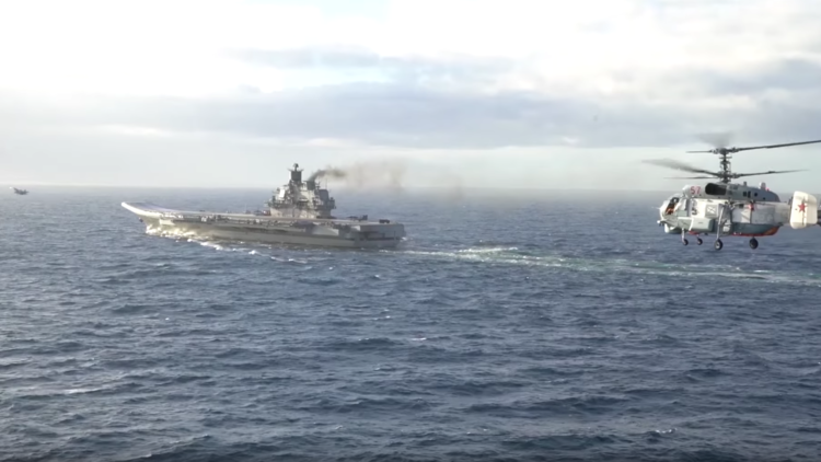 Impresionante video de las operaciones del Admiral Kuznetsov frente a Siria