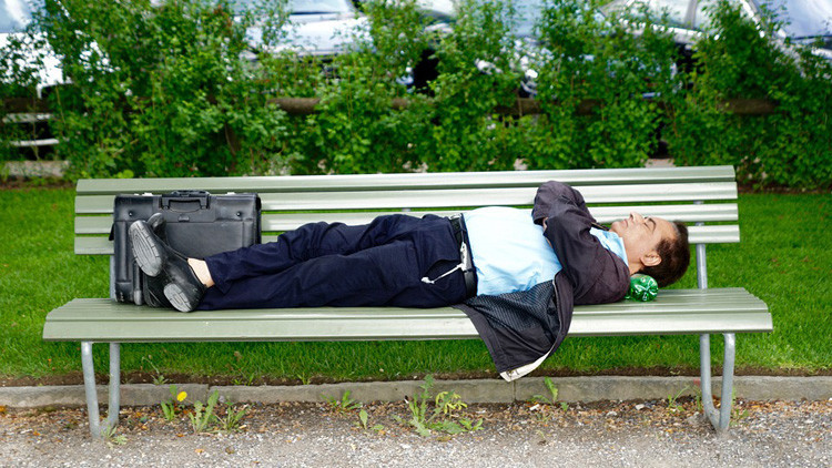 Las inesperadas consecuencias de 60 minutos diarios de siesta
