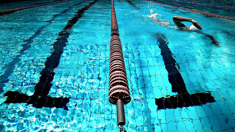 El Tribunal de Estrasburgo ordena que unas niñas musulmanas asistan a clases de natación mixtas
