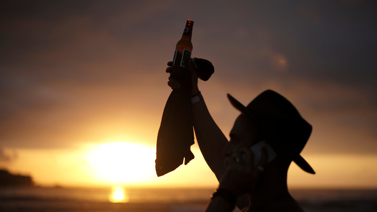 Cerveza + Yoga = Beer Yoga: una curiosa forma de elevar la consciencia (FOTOS)