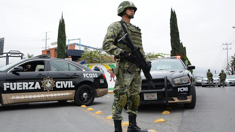 Encuentran restos de 56 personas en una fosa clandestina en México