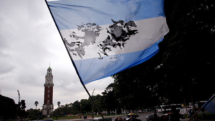 Piden a Trump un muro en las Malvinas "para mantener a Argentina fuera"