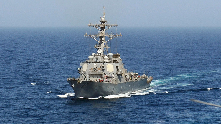 El destructor estadounidense USS Porter entra en aguas del mar Negro